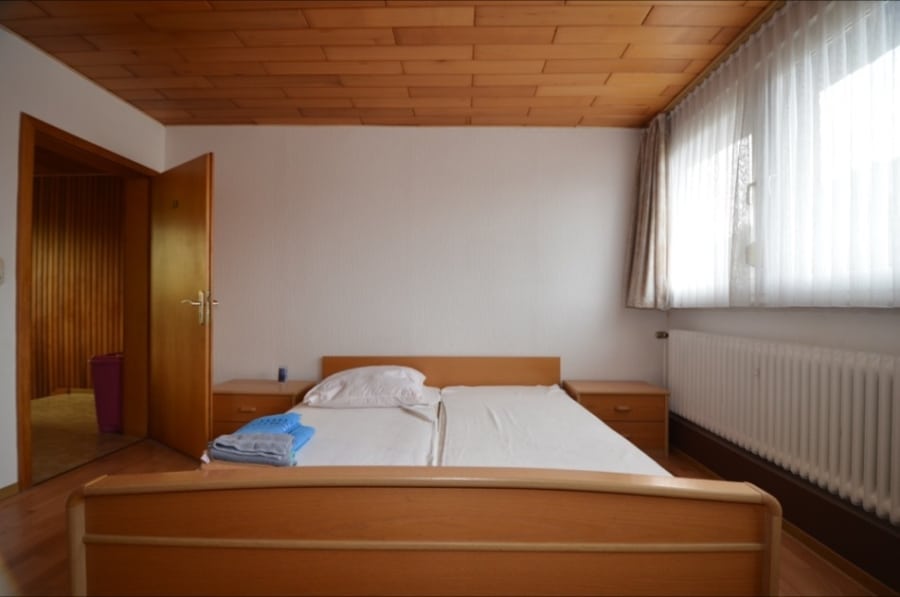 Gästezimmer - Voormalig restaurantgebouw, hotel met 11 gastenkamers te koop, Hohenfels-Essingen (28)