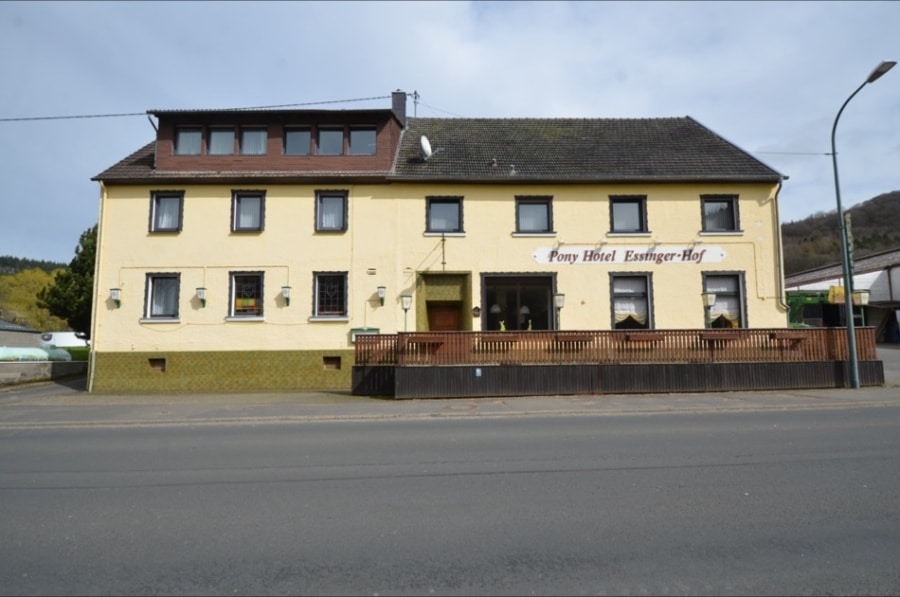 Hohenfels - Voormalig restaurantgebouw, hotel met 11 gastenkamers te koop, Hohenfels-Essingen (28)