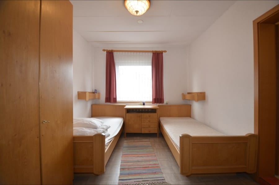 Gästezimmer - Voormalig restaurantgebouw, hotel met 11 gastenkamers te koop, Hohenfels-Essingen (28)