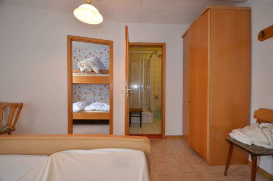 Gästezimmer - Voormalig restaurantgebouw, hotel met 11 gastenkamers te koop, Hohenfels-Essingen (28)