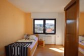 Schlafzimmer IV EG - Prachtige vrijstaande woning met garage, wintertuin en mooi uitzicht over de Boven-Kylldalvallei, Jünkerath 50
