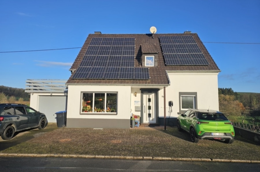 Niederbettingen - Geräumiges, schönes Einfamilienhaus mit wunderbarer Aussicht in Dorfrandlage, Niederbettingen (9)