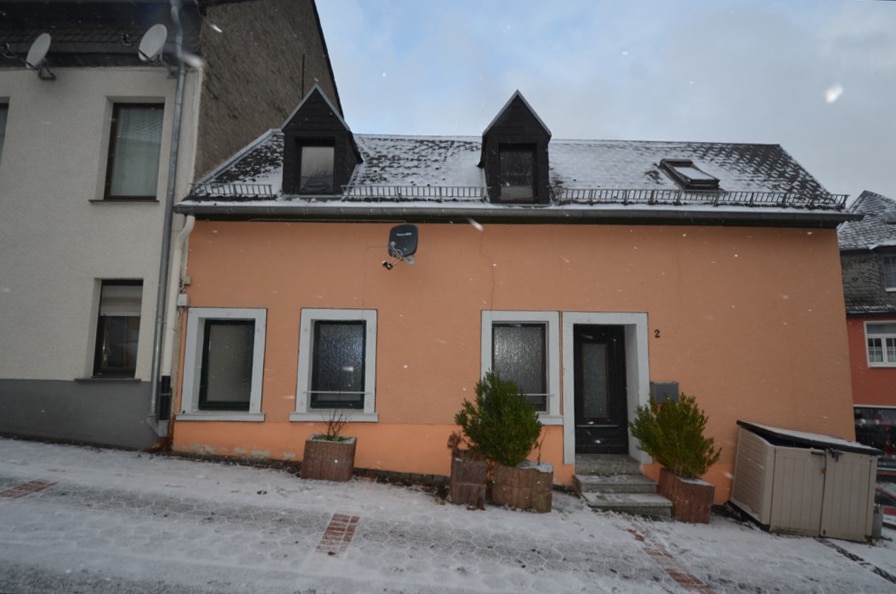 Straßenansicht - Wohn- und Geschäftshaus im Zentrum von Gerolstein, Gerolstein (34G)