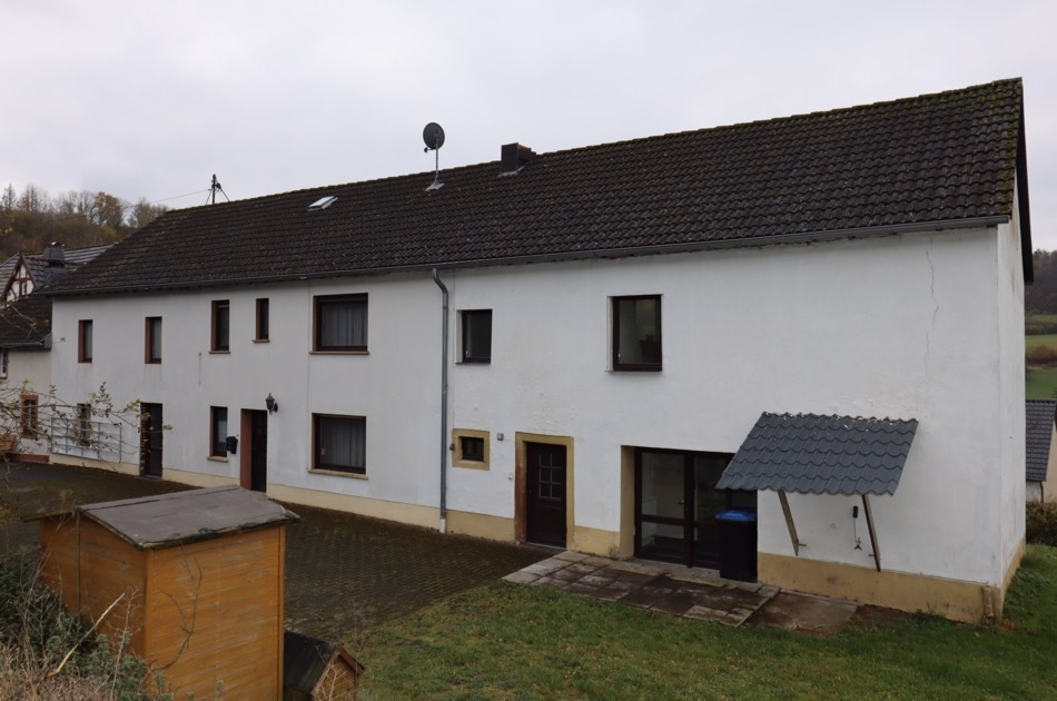 2 Häuser zum Preis von einem. Einfamilienhaus in Dorflage und großem Garten, Hohenfels-Essingen (30)