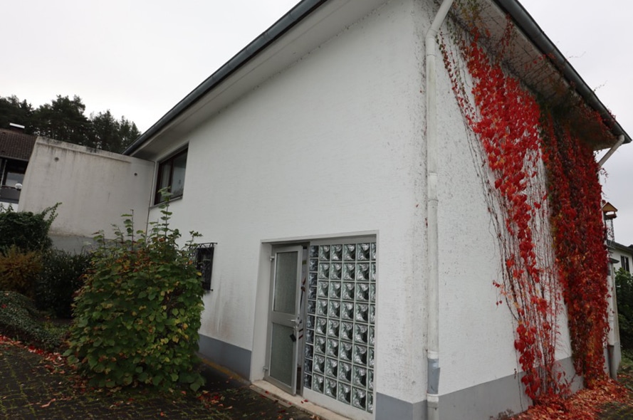 Abstellraum - Rustig gelegen eengezinswoning met separaat appartement aan de rand van het dorp met prachtig uitzicht over het landschap, inclusief ruime tuin en garage, te Rockeskyll (17)