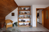 Wohnzimmer - Zweifamilienwohnhaus in bester Lage mit Garten drei Garagen und zus. Baugrundstück, Gerolstein (38)