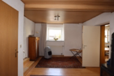 Esszimmer - Gezellige Eifelboerderij met bijgebouwen, schuur, garages en tuin, te Duppach (3)