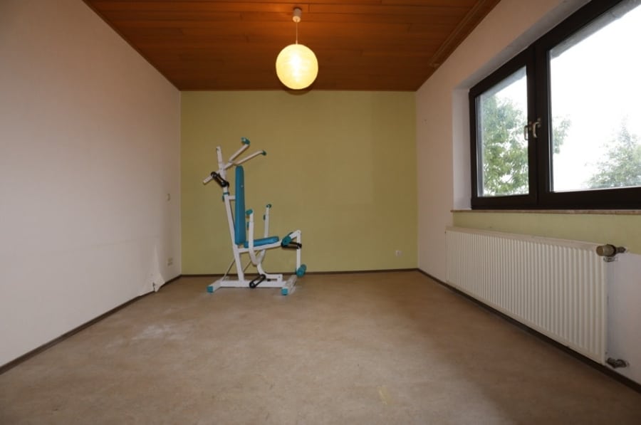 Schlafen II - Ruime bungalow met tuin en garage te Üxheim-Leudersdorf (10)