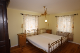 Zimmer III - Voormalige historische, charmante, boerderij. Smaakvol gerenoveerd met garage en tuin, te Dreis-Brück (19)
