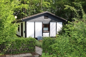 Gezellig vakantiehuis in het bos met een overdekt terras en grote tuin in een rustig vakantiepark, Ahrdorf (14), 53945 Blankenheim-Ahrdorf, Ferienhaus