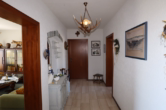 Flur EG - Geräumiges 2-Familienhaus in wunderschöner Lage mit Garten, Doppelgarage und Fernsicht, Schüller 11
