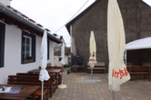 Terrasse - Beliebte Wandergastronomie mit Außenbereich am Eifelsteig und ehem. Bauernhaus, Mirbach (4)