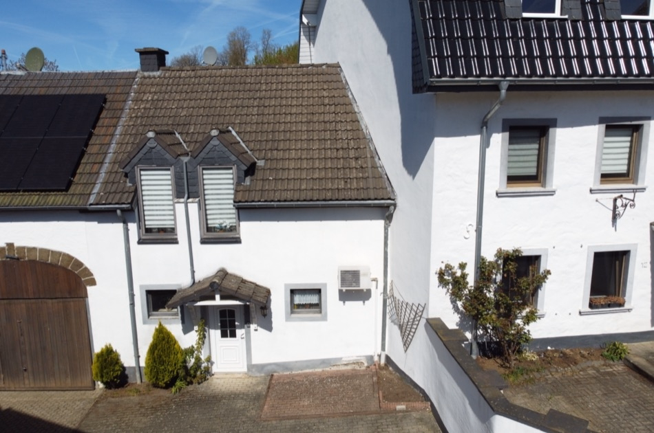 Eingangsbereich Altbau App