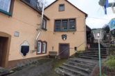 Aufgang Cafe Terrasse - Ehemaliges Gasthaus und Cafe unterhalb der Manderscheider Niederburg, Niedermanderscheid