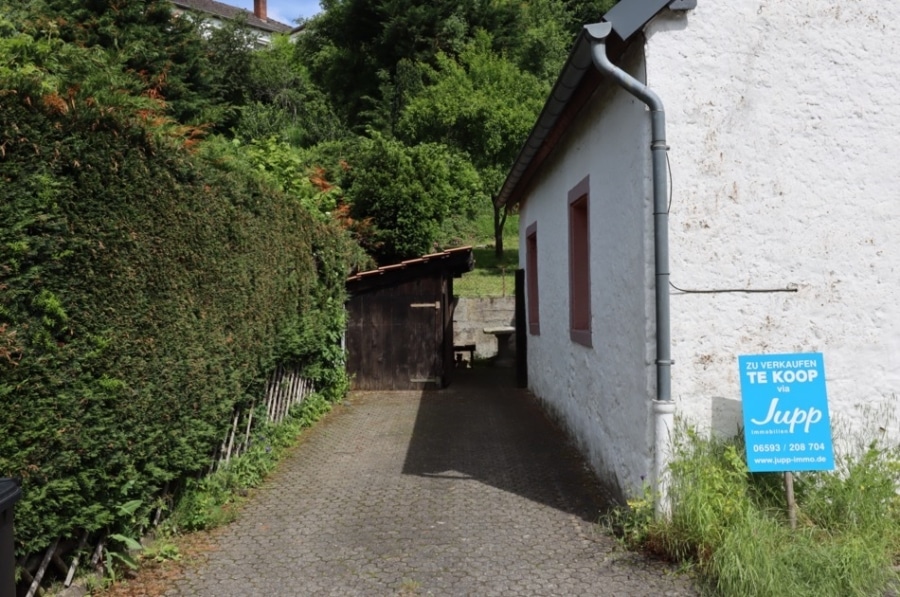 Stellplatz - **RESERVIERT** Niedliches Wohnhaus mit Herz und Charakter mit Terrasse und Garten Densborn (8)