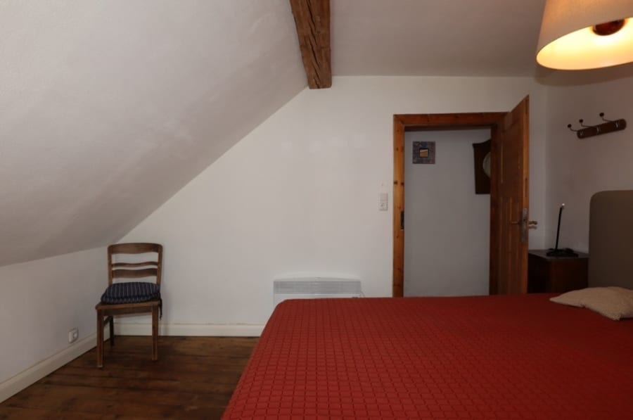 Schlafzimmer II OG - **Reserviert** Niedliches Wohnhaus mit Herz und Charakter mit Terrasse und Garten Densborn (8)