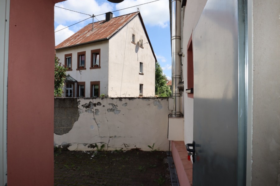 Außenstellplatz - Sehr schön renoviertes ehemaliges Eifler Bauernhaus, Strotzbüsch