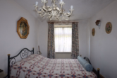 Schlafzimmer - Eifeler Bauernhaus in ruhiger Lage mit Stall, Scheune und schönem Garten Wallenborn (8)