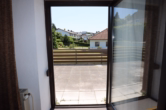 Terrasse - Schönes Einfamilienwohnhaus in zentraler Lage mit Terrasse, Garten und Garage, Hillesheim (41)