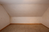 Schlafzimmer I - Schönes Einfamilienwohnhaus in zentraler Lage mit Terrasse, Garten und Garage, Hillesheim (41)