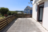 Terrasse - Schönes Einfamilienwohnhaus in zentraler Lage mit Terrasse, Garten und Garage, Hillesheim (41)