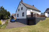 Hof mit Garage - Schönes Einfamilienwohnhaus in zentraler Lage mit Terrasse, Garten und Garage, Hillesheim (41)