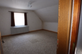 Schlafzimmer I - Schönes Einfamilienwohnhaus in zentraler Lage mit Terrasse, Garten und Garage, Hillesheim (41)