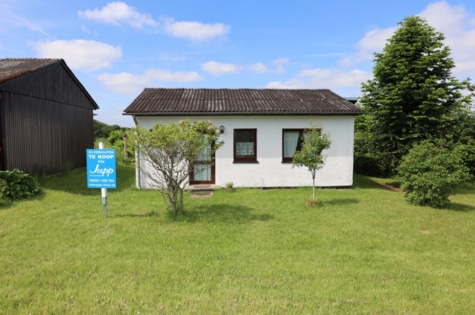 **VERKAUFT ** Gepflegtes kleines Ferienhaus in ruhiger Ferienanlage mit Garten und herrlichem Ausblick Daun (29), 54550 Daun, Ferienhaus