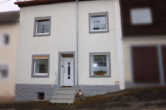 Straßenansicht - Gemütliches Einfamilienhaus mit ehem. Ökonomiegebäude und Garage, Manderscheid (3)