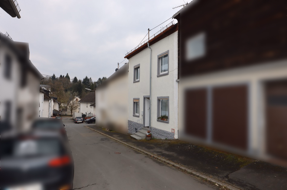Gemütliches Einfamilienhaus mit ehem. Ökonomiegebäude und Garage, Manderscheid (3)