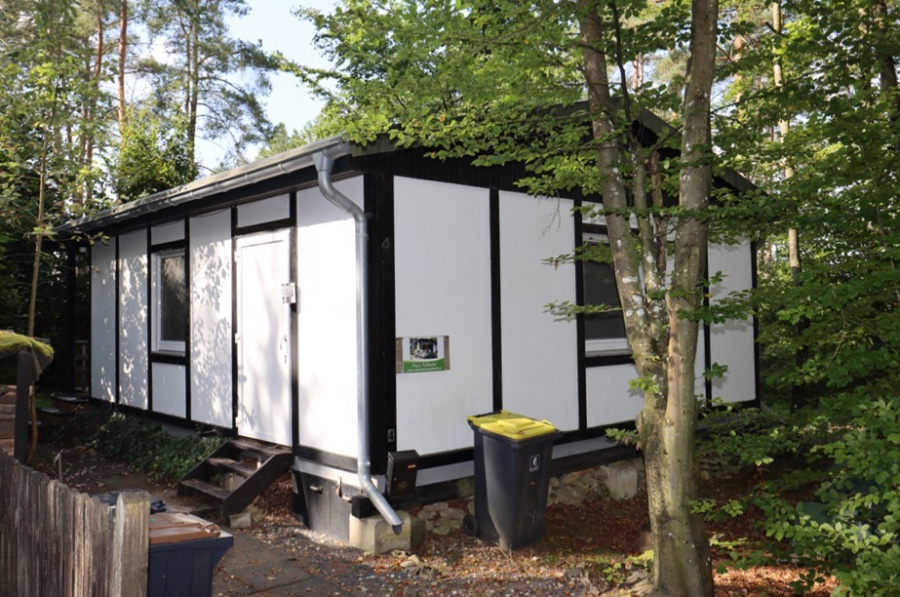 Zugang - Gezellig vakantiehuis in het bos met een houtkachel, overdekt terras en tuin in een rustig vakantiepark, Ahrdorf (15)