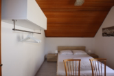 Schlafzimmer - Großes Wohnhaus mit 10 Schlafzimmern, Garten und Garage in Dorfrandlage, Zendscheid