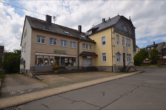 Hirschfeld - Schönes Wohn- und Geschäftshaus u.a. mit 4 großzügigen Wohneinheiten, Hirschfeld
