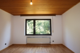 Schlafen - Gepflegtes Einfamilienhaus mit Garage, Garten und Einliegerwohnung, Kalenborn-Scheuern (8)