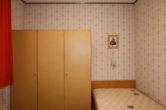 Schlafen EG - Einfamilienhaus mit Einliegerwohnung und großem Grundstück mit Garagen, Niederehe (16)