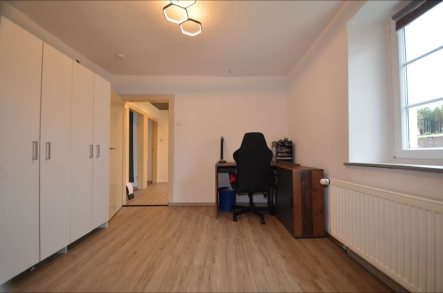 Schlafzimmer - **RESERVIERT**Eifeler Winkelhof mit großem eingezäunten Garten und Ökonomiegebäuden Salm (11)