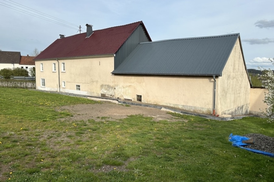 Rückansicht - Eifeler Hoeve met grote omheinde tuin en karakteristieke bijgebouwen, Salm (11)