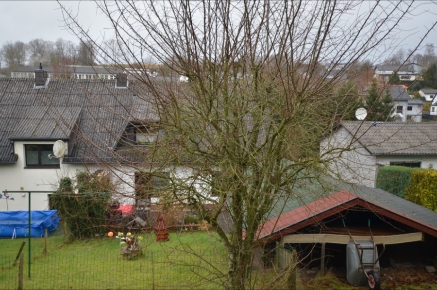 Rückseite Garten - **VERKAUFT**Einfamilienhaus, einseitig angebaut mit Garten und Garage, zentrumsnah, Dahlem (15)