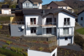 Ansicht - Sehr gepflegtes Wohnhaus mit Wärmepumpe, Aufzug, Terrasse, Balkon, Garage und Fernblick Daun (31)