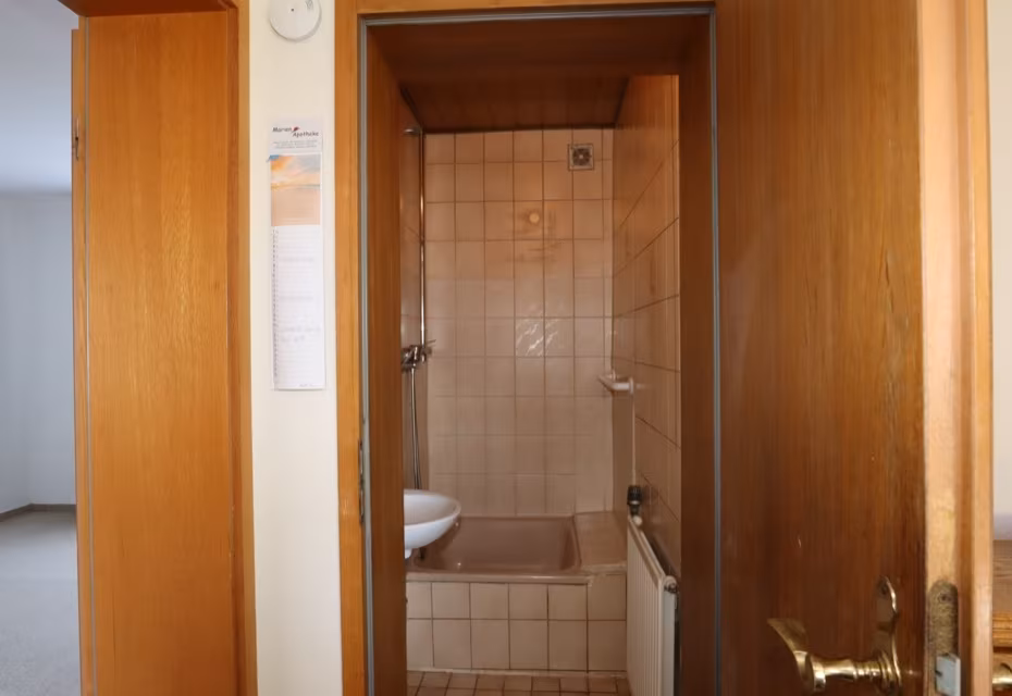 Duschbad EG