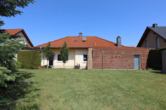 Rückseite - Gepflegter Bungalow mit Garage, Terrasse und Garten Büdesheim (2)