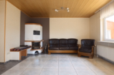 Wohnzimmer - Gepflegter Bungalow mit Garage, Terrasse und Garten Büdesheim (2)