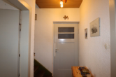 Diele EG - Ehemaliges Wohn- und Geschäftshaus, mit Nebengebäuden und Garten, Pelm (32).