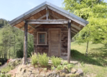 Gartenhaus - Großes Einfamilienhaus am Ortsrand mit 7 Schlafzimmern und wunderschönem Blick ins Grüne