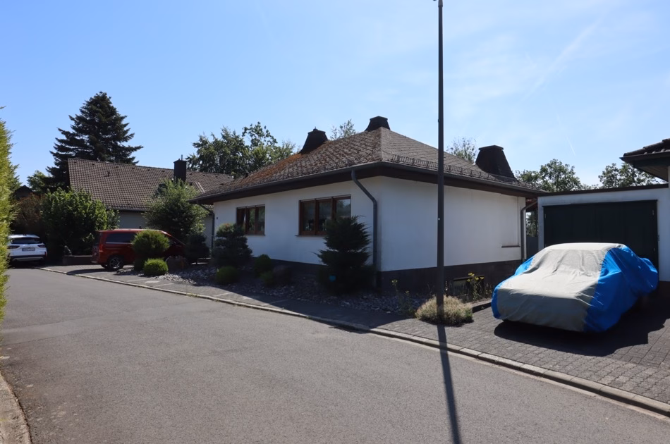 Straßenansicht