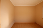 Schlafzimmer 1 - Woon- en bedrijfsgebouw met garage, te Hillesheim (38)