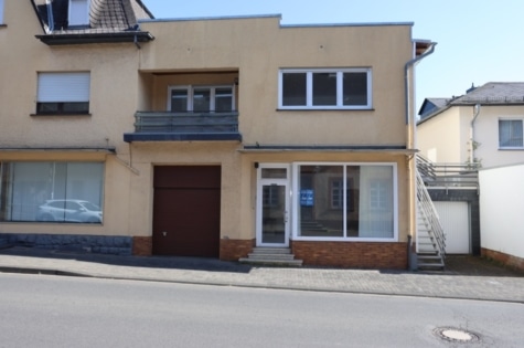 Wohn- und Geschäftshaus mit Garage, Hillesheim (38), 54576 Hillesheim, Haus