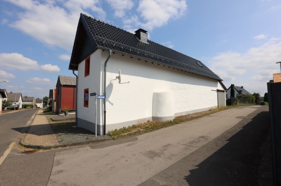 Rückseite - **RESERVIERT**Kuscheliges ehemaliges Bauernhaus mit Scheune und Garten Ripsdorf (2)