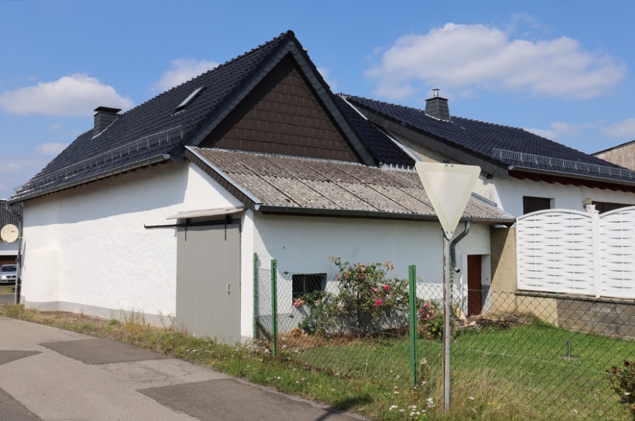 Scheune - **RESERVIERT**Kuscheliges ehemaliges Bauernhaus mit Scheune und Garten Ripsdorf (2)