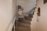 Treppenaufgang - Schnuckeliges Einfamilienhaus mit kleinem pflegeleichten Grundstück und Garage, Bongard (5)